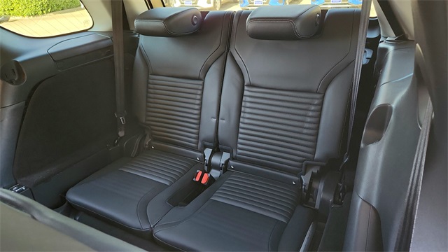 2024 Land Rover Discovery