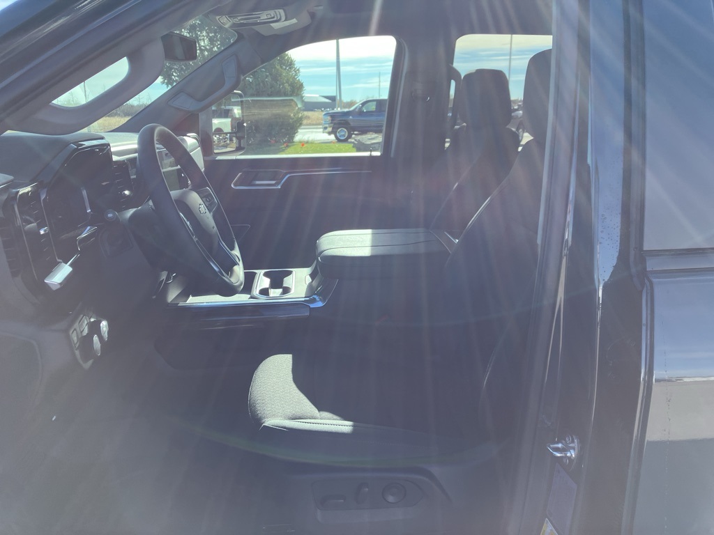 ChevroletSilverado 3500HD10