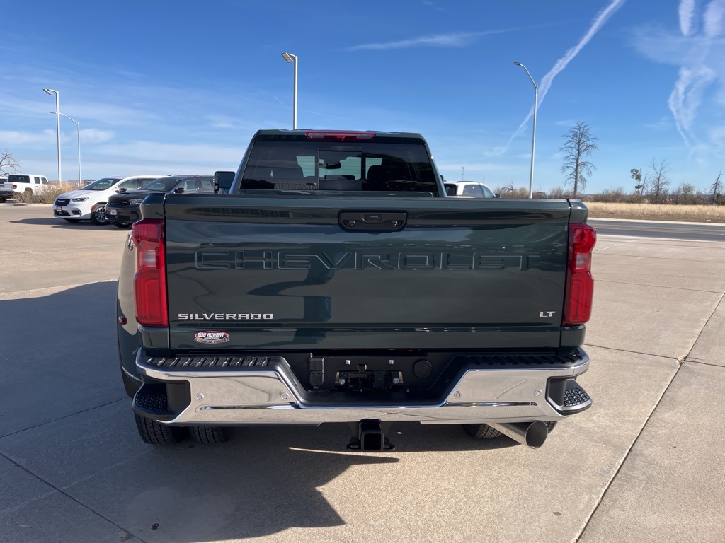 ChevroletSilverado 3500HD4