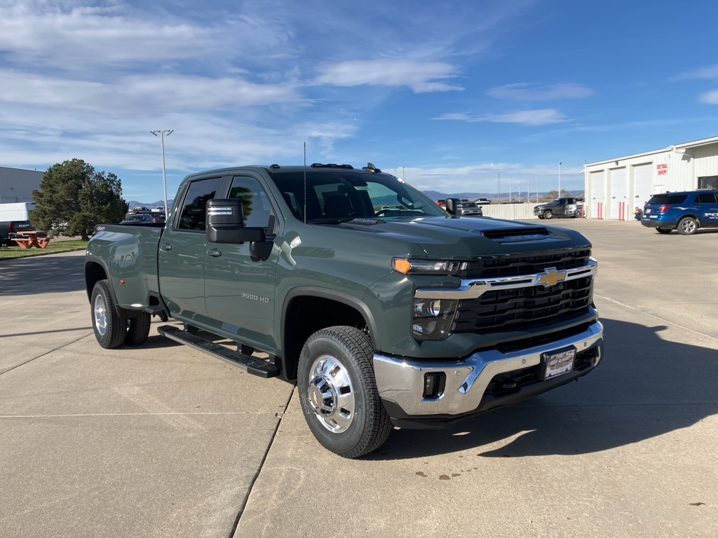 ChevroletSilverado 3500HD8