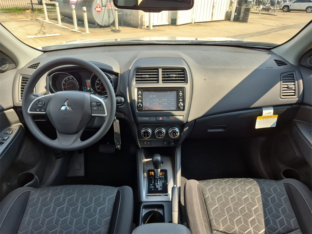 2025 Mitsubishi Outlander Sport 2.0 ES White at North Houston Mitsubishi