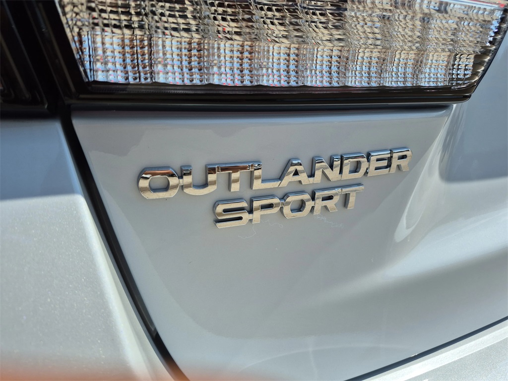 2025 Mitsubishi Outlander Sport 2.0 ES White at North Houston Mitsubishi