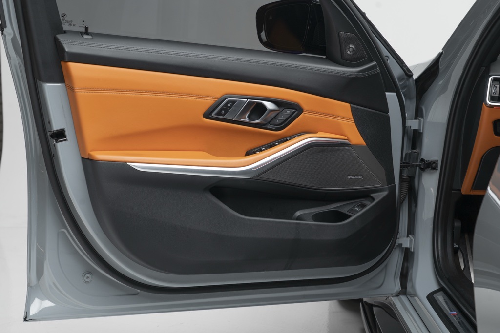 2023 BMW M3 Competition - Photo 8