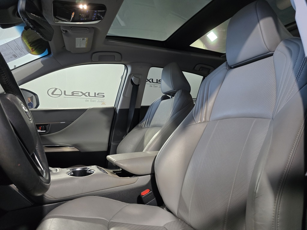 Thumbnail: 2021 Toyota Venza - 15
