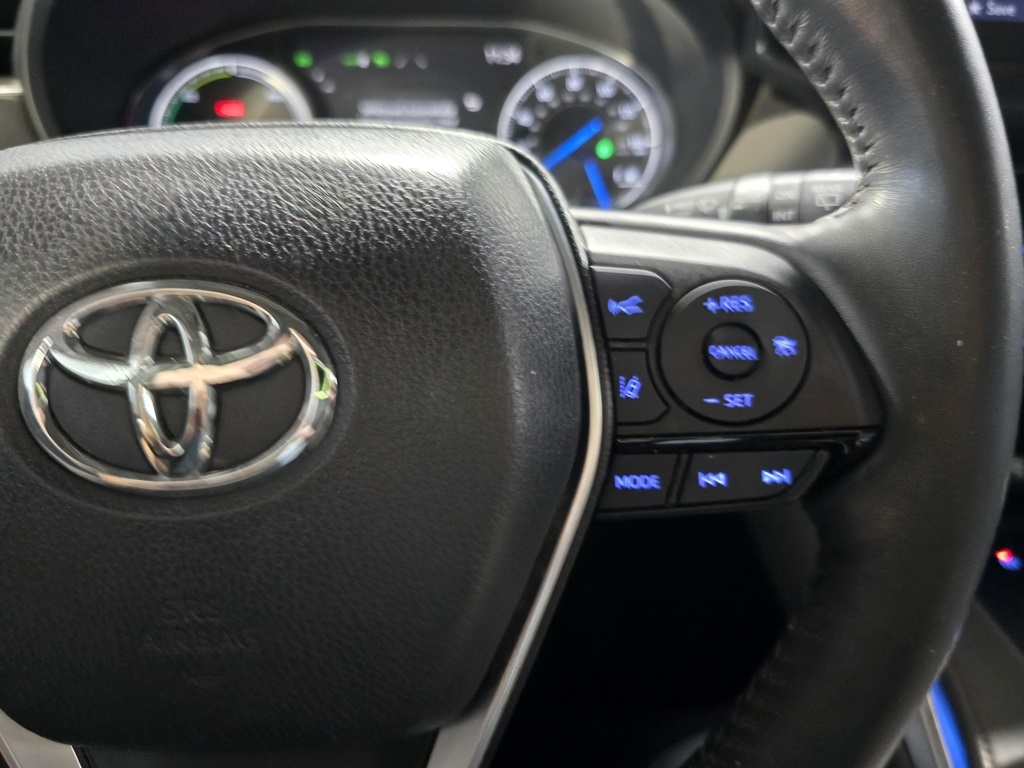Thumbnail: 2021 Toyota Venza - 17