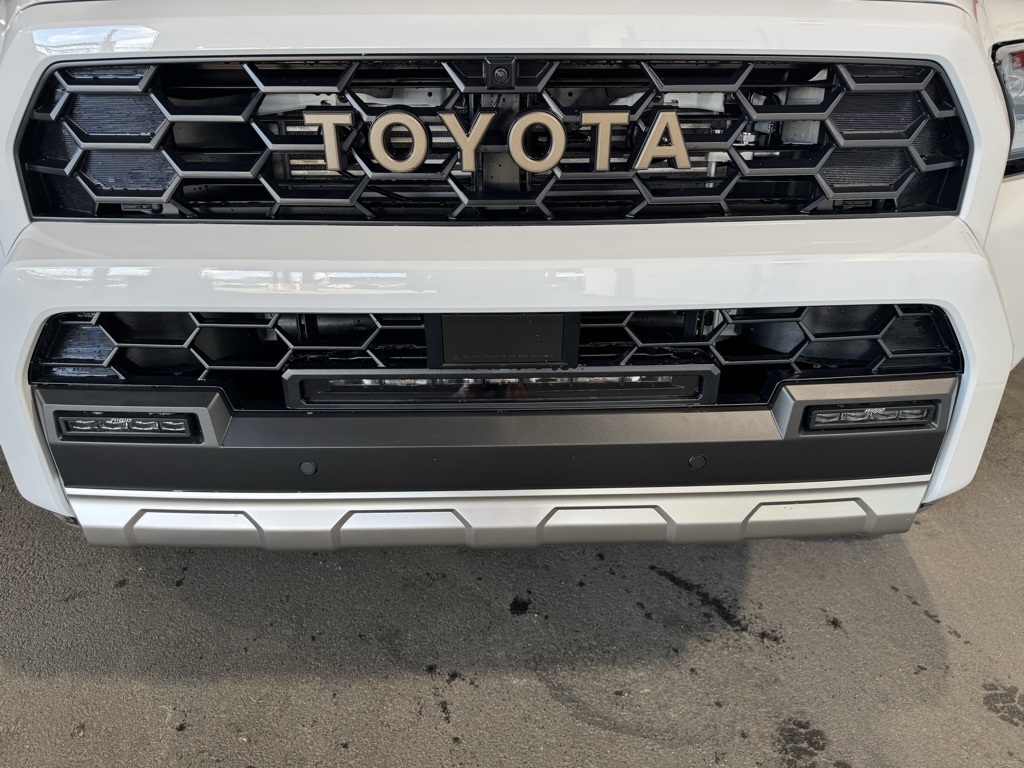 Thumbnail: 2026 Toyota 4Runner - 15