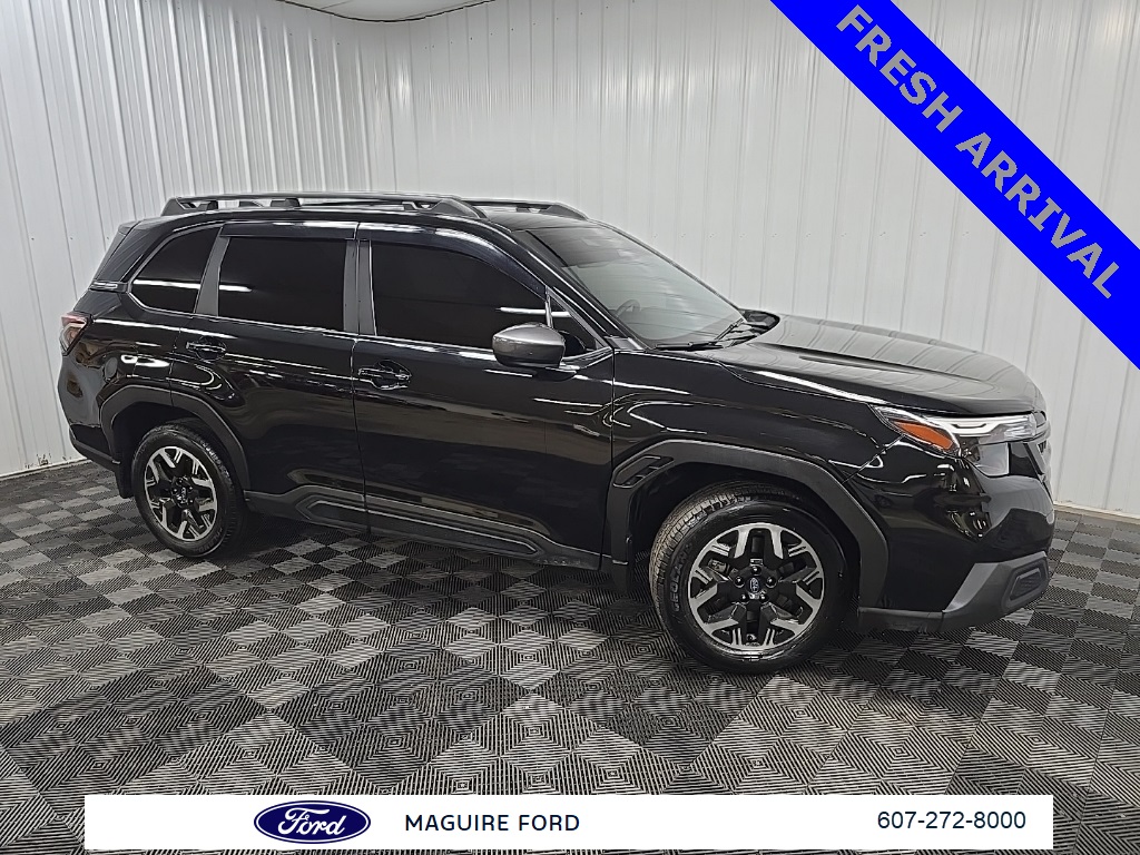 2025 Subaru Forester Premium Crossover AWD