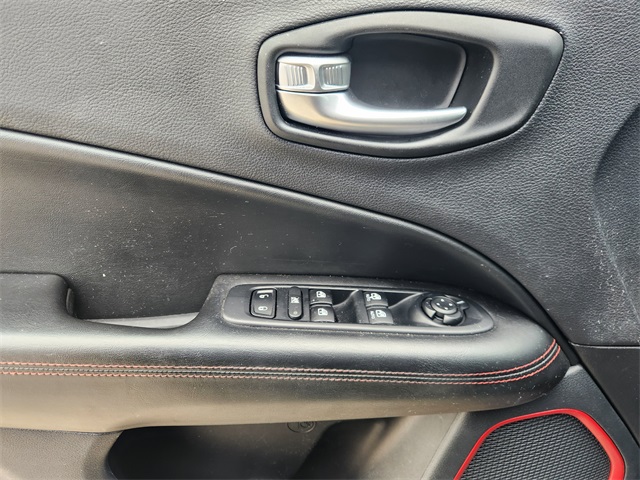 2021 Jeep Compass Trailhawk Gray at Durrett Motor Company