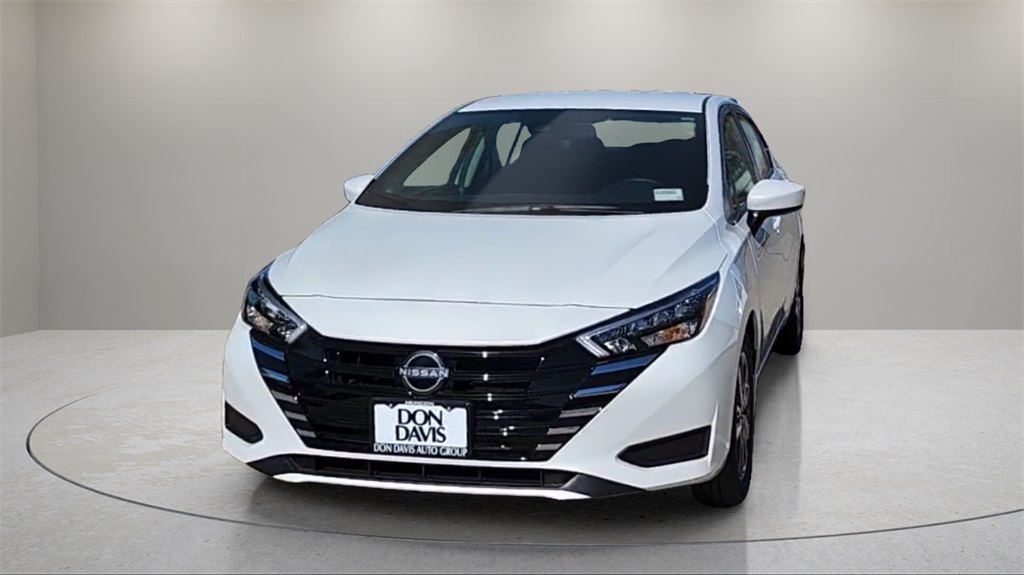 2025 Nissan Versa