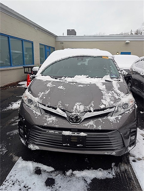 2020 Toyota Sienna XLE 7-Passenger AWD