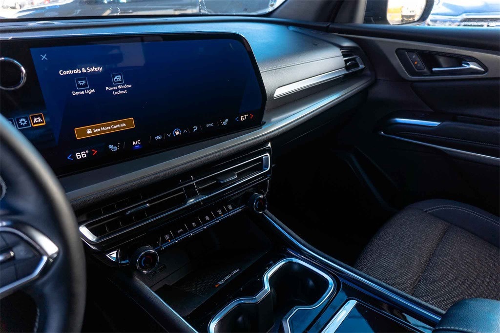 Used Car 2024 Chevrolet Traverse  Lt For Sale Under $50,000 In San Marcos, Texas