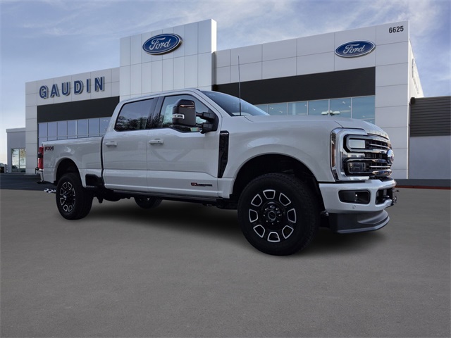 2025 Ford F-350 Super Duty Platinum's photo