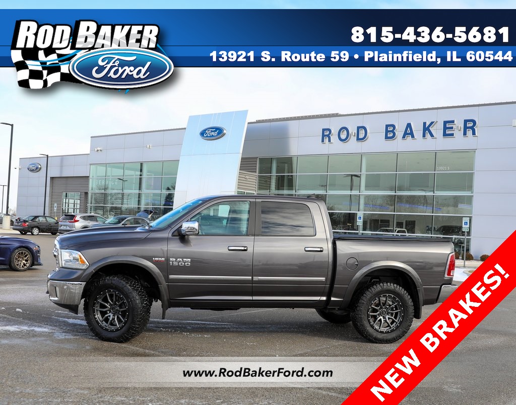 2017 RAM 1500 Laramie Crew Cab 4WD