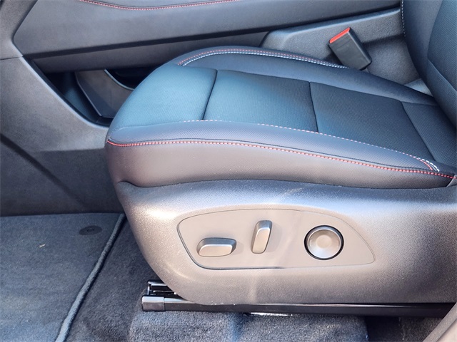 2026 Chevrolet Traverse Z71 photo 14