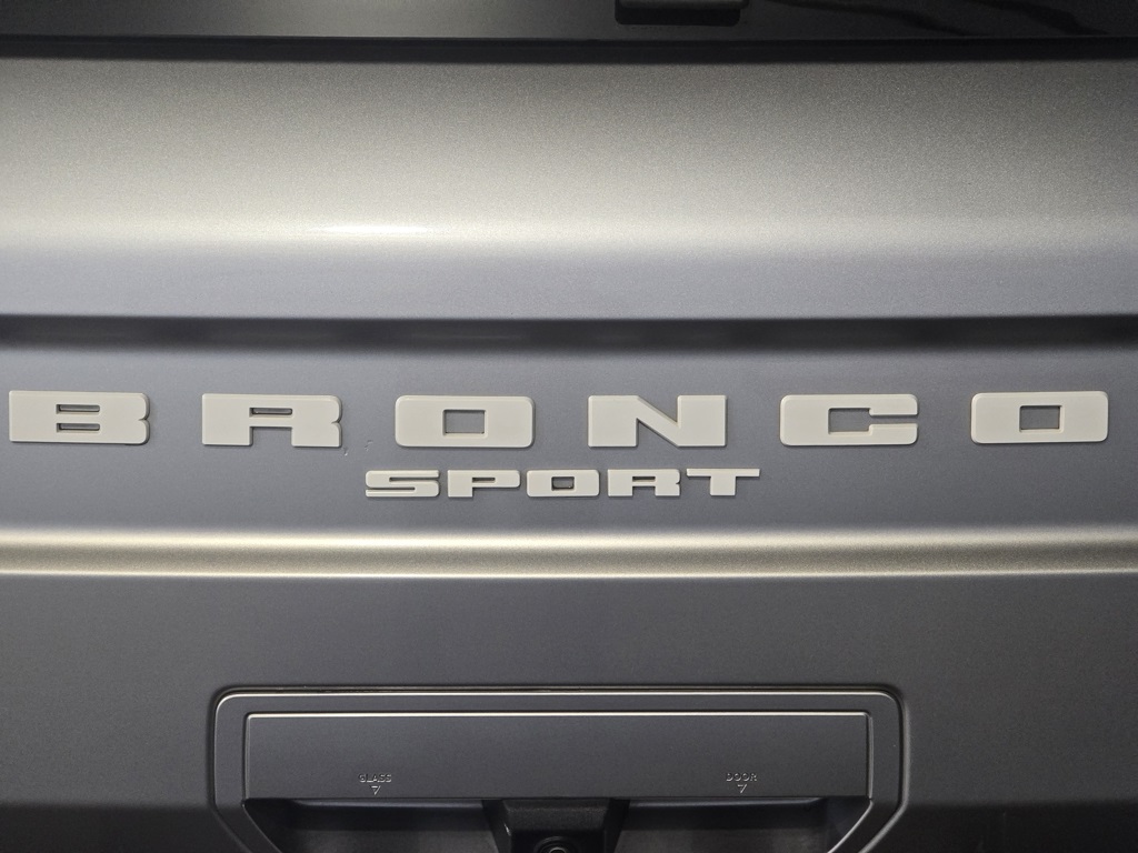 Thumbnail: 2023 Ford Bronco Sport - 11