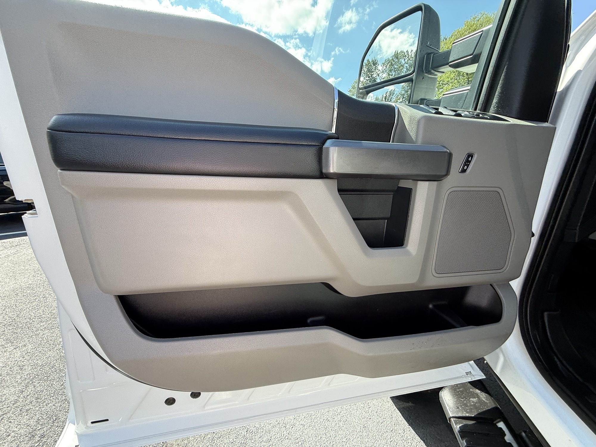 2021 Ford F-250 XLT photo 14