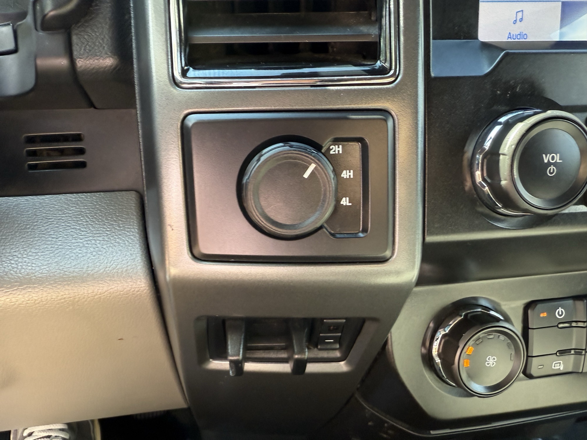 2021 Ford F-250 XLT photo 17