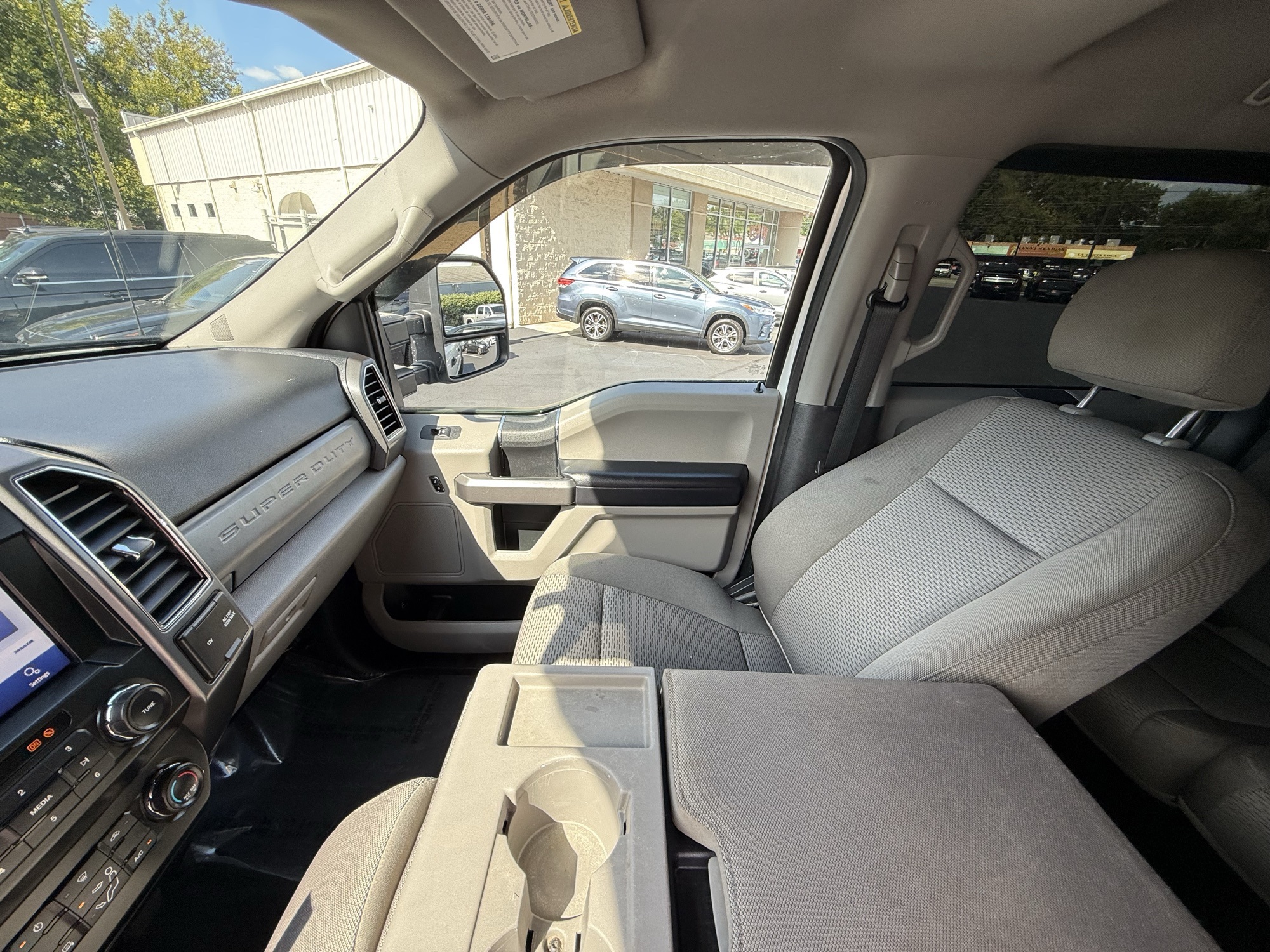2021 Ford F-250 XLT photo 20