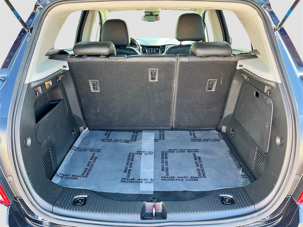 2022 Chevrolet Trax LT Blue at Bravo Nissan