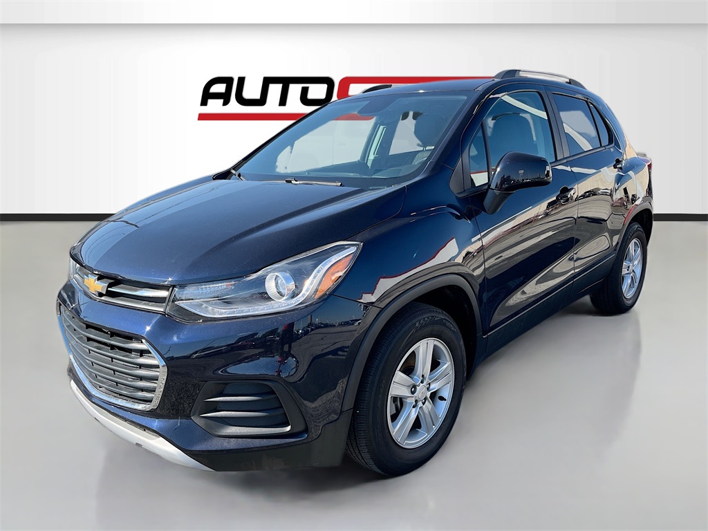 2022 Chevrolet Trax LT Blue at Bravo Nissan