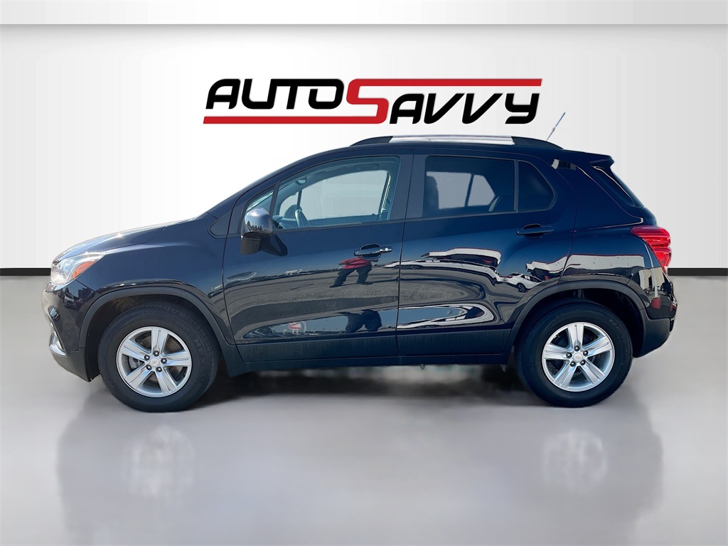 2022 Chevrolet Trax LT Blue at Bravo Nissan
