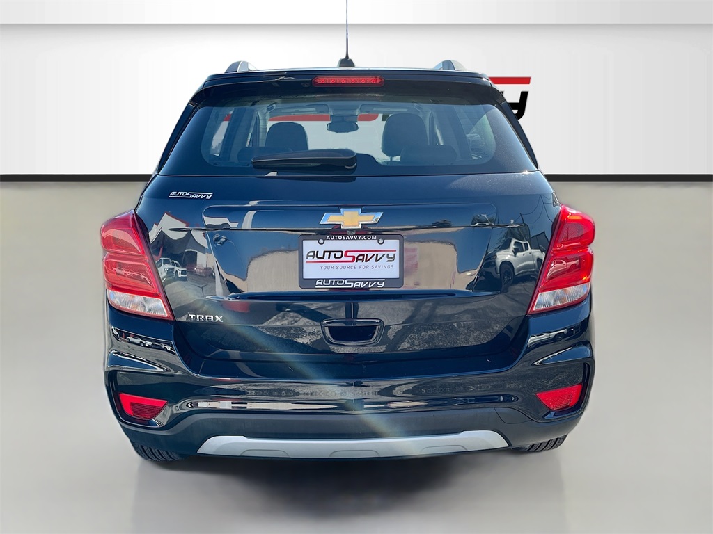 2022 Chevrolet Trax LT Blue at Bravo Nissan
