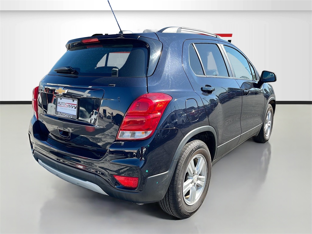 2022 Chevrolet Trax LT Blue at Bravo Nissan