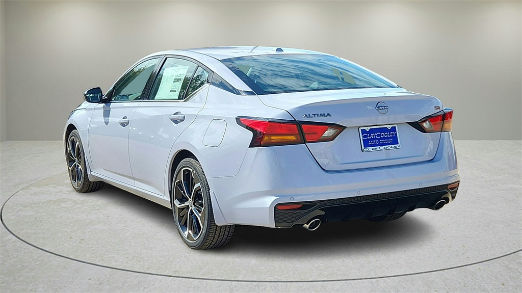 2025 Nissan Altima