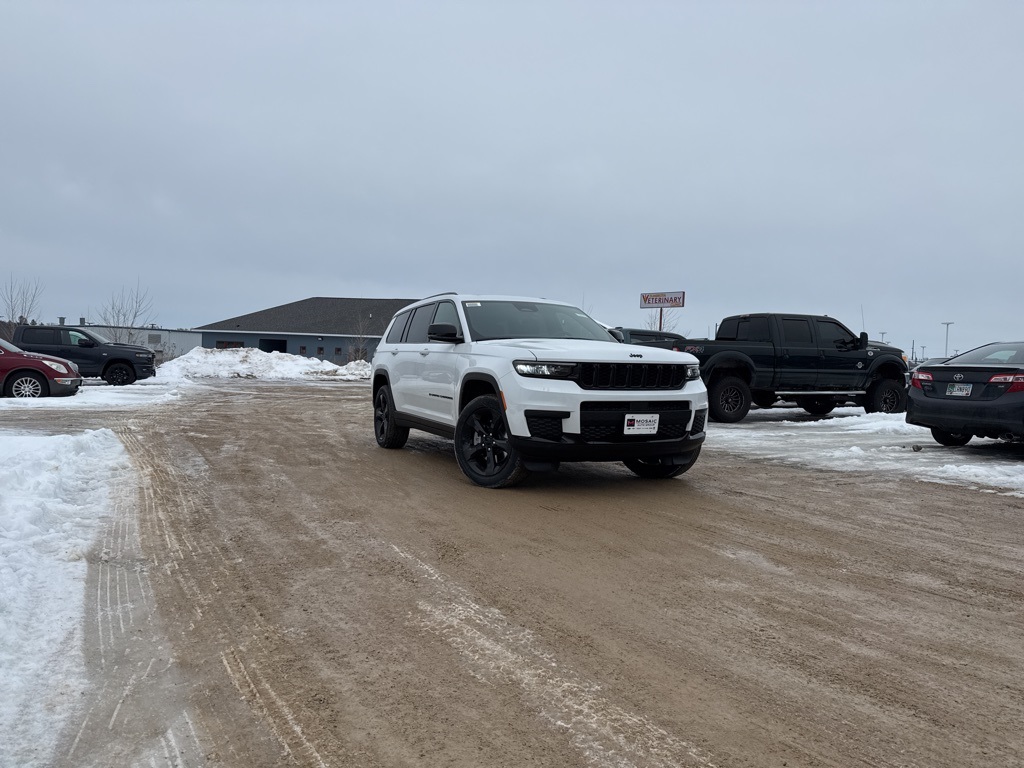 2025 Jeep Grand Cherokee L Altitude X 4WD