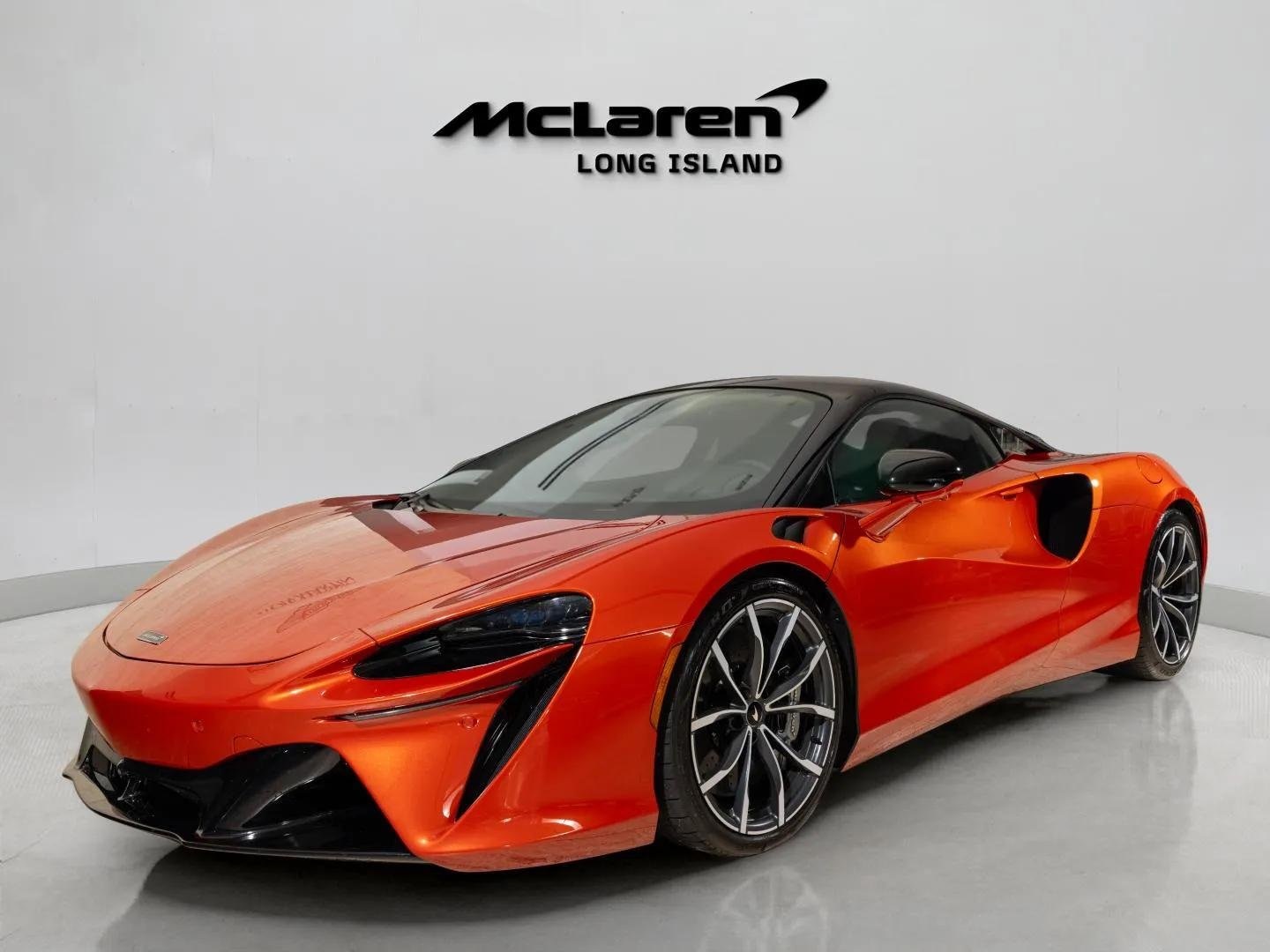 2023 McLaren Artura Techlux's photo