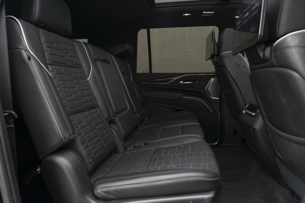 2023 Cadillac Escalade ESV Sport Platinum - Photo 37