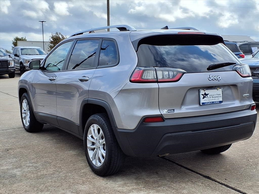2020 Jeep Cherokee Latitude Silver at Martin Chrysler Dodge Jeep Ram