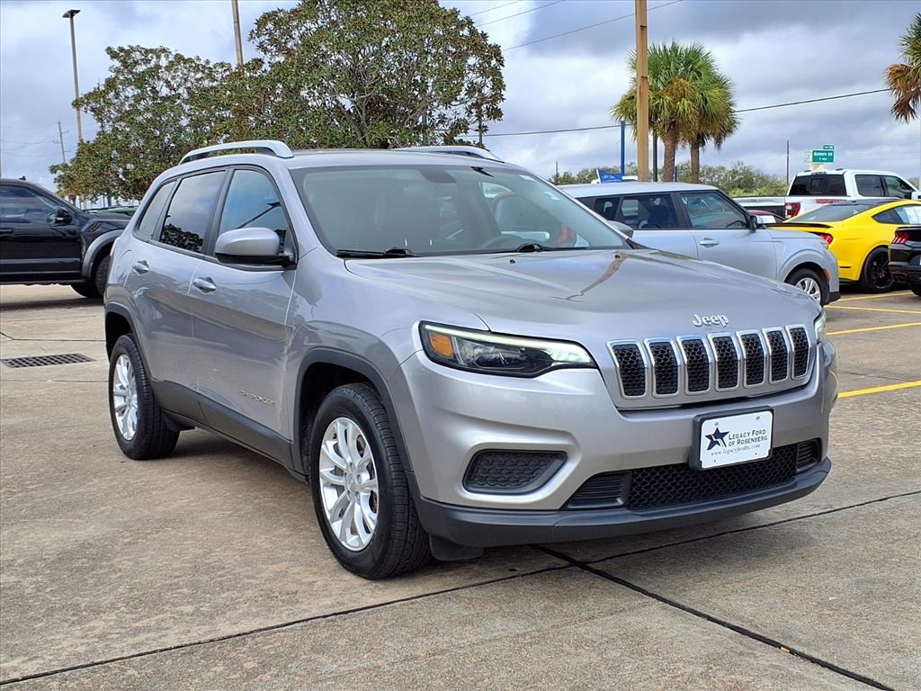 2020 Jeep Cherokee Latitude Silver at Martin Chrysler Dodge Jeep Ram