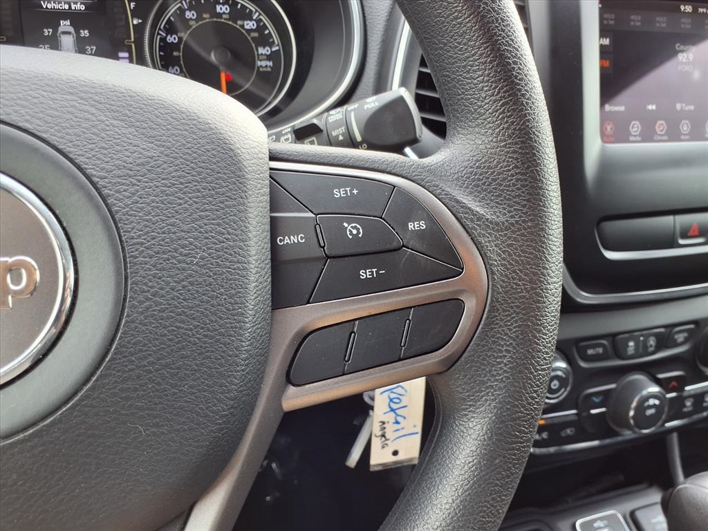 2020 Jeep Cherokee Latitude Silver at Martin Chrysler Dodge Jeep Ram