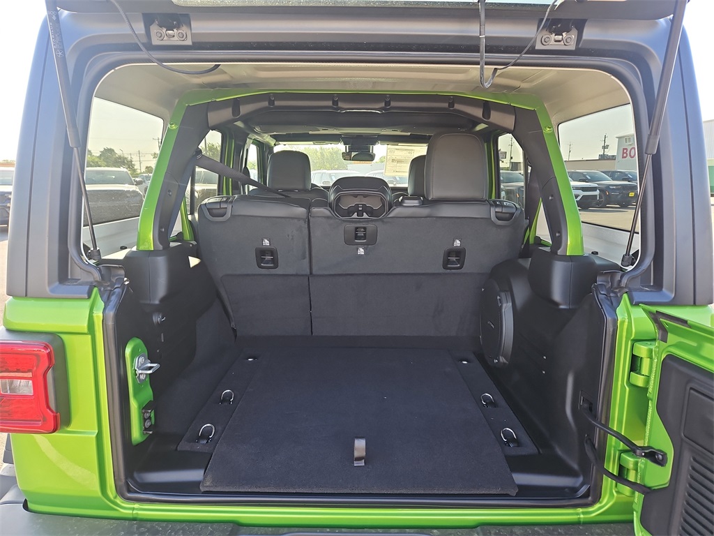 2025 Jeep Wrangler Rubicon - 8