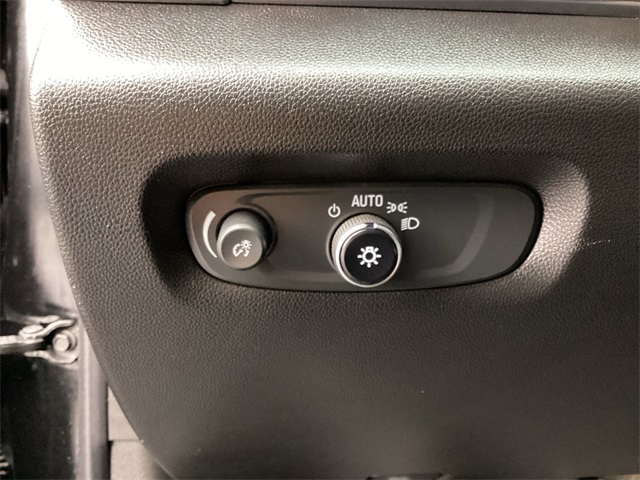 Used Car 2023 Chevrolet Traverse  Lt For Sale Under $30,000 In San Antonio, Texas