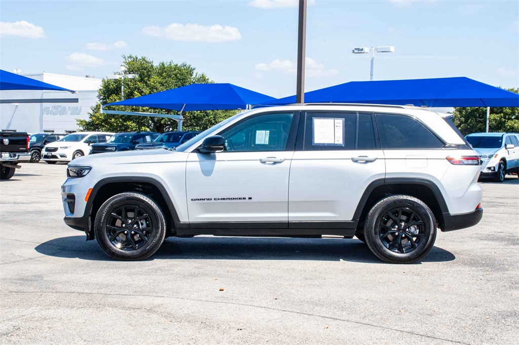 Used Car 2024 Jeep Grand Cherokee  Altitude X For Sale Under $35,000 In San Marcos, Texas