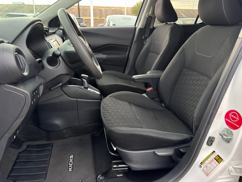 2021 Nissan Kicks S - 9