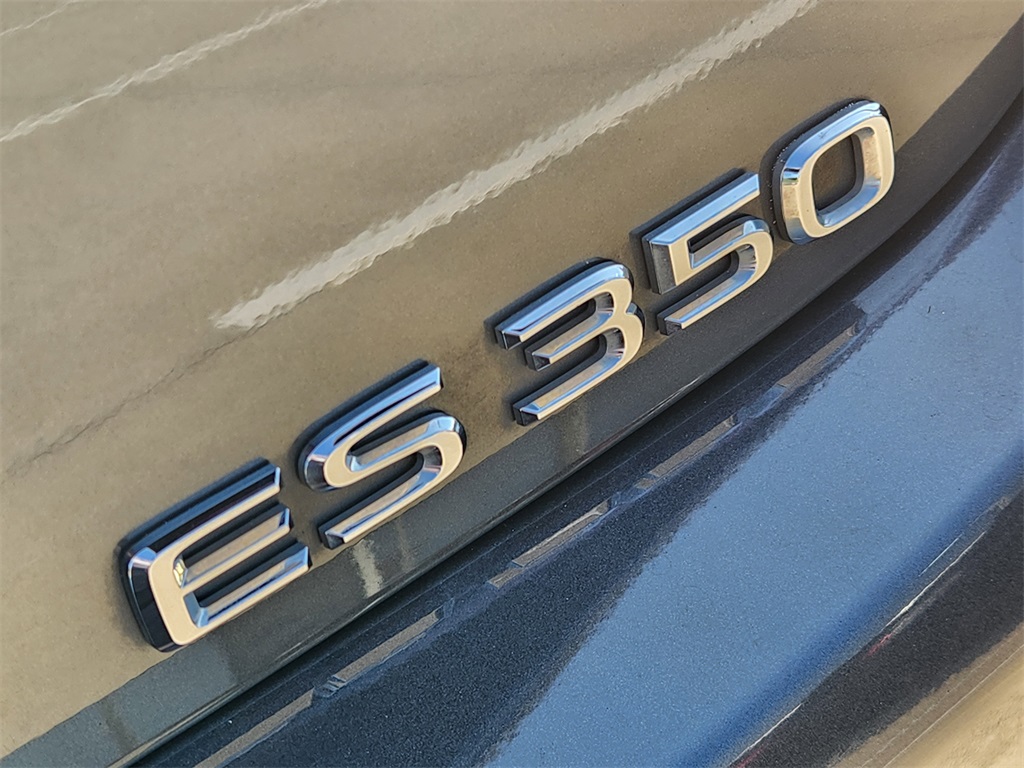 2022 Lexus ES 350 - 11