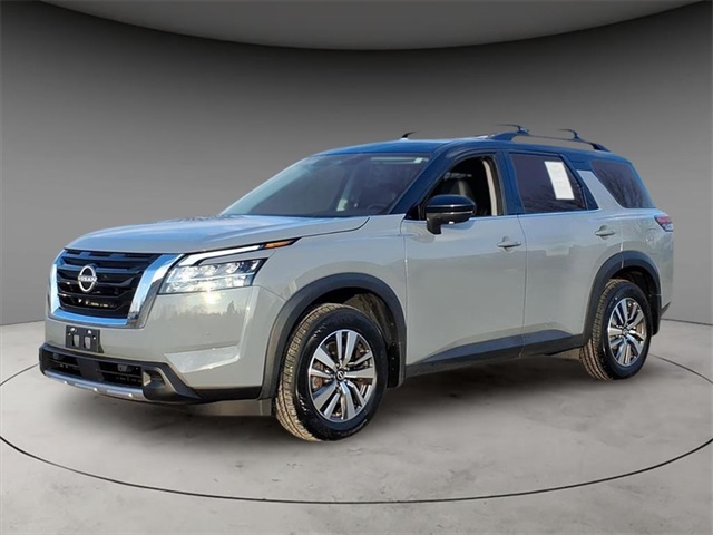 2023 Nissan Pathfinder SL 4WD