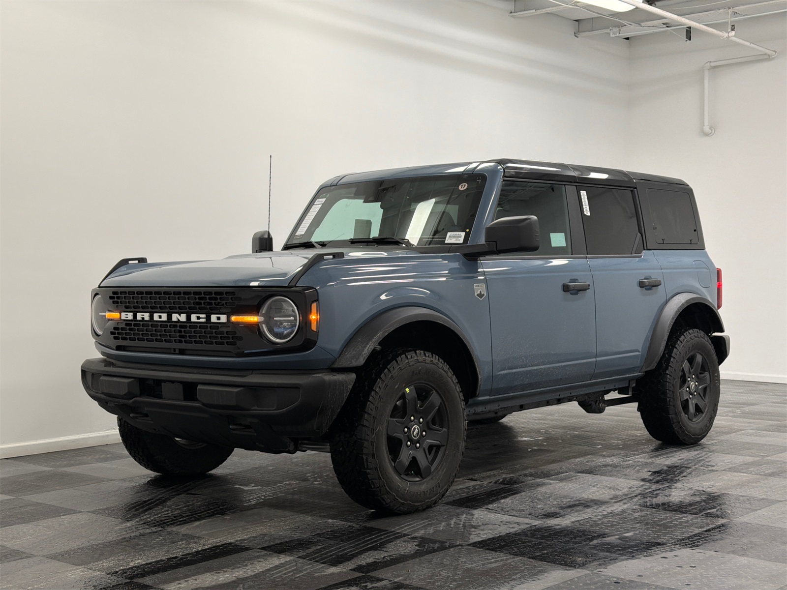 2025 Ford Bronco Big Bend 4-Door 4WD