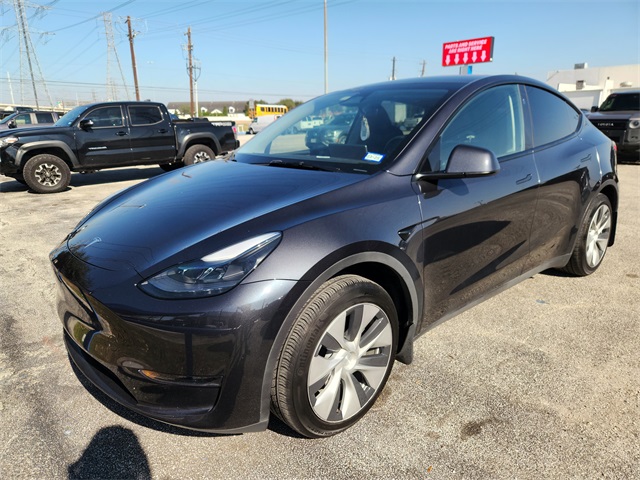 2024 Tesla Model Y Standard Range  at Ultimate Motorsports