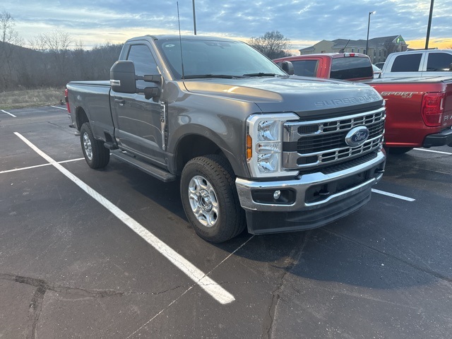 2025 Ford F-250 Super Duty XLT Regular Cab LB 4WD