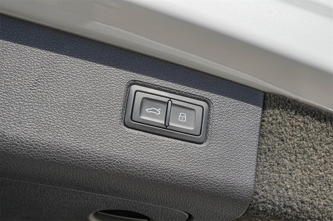 Used Car 2023 Bentley Bentayga  S For Sale Under $170,000 In Austin, Texas