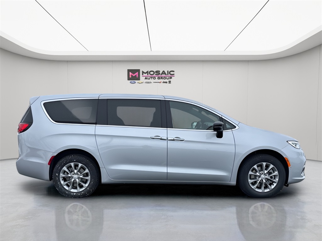 2026 Chrysler Pacifica