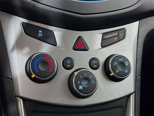 2016 Chevrolet Trax LT photo 17