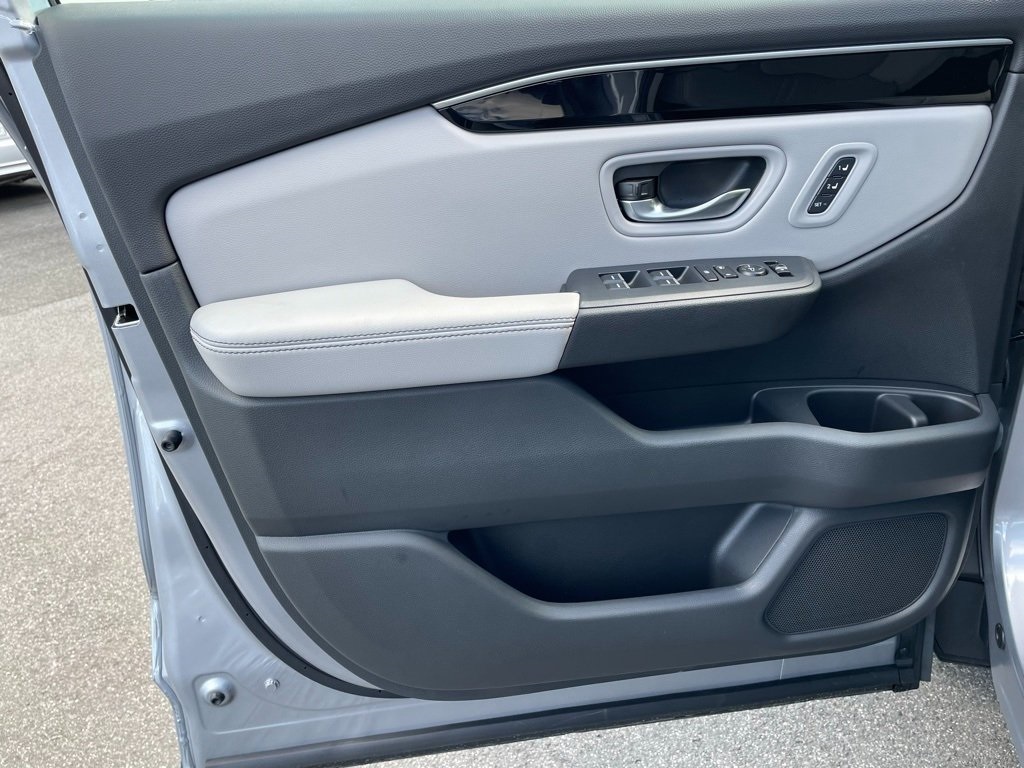 Thumbnail: 2025 Honda Pilot - 15
