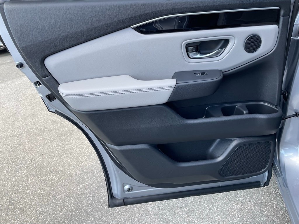 Thumbnail: 2025 Honda Pilot - 17