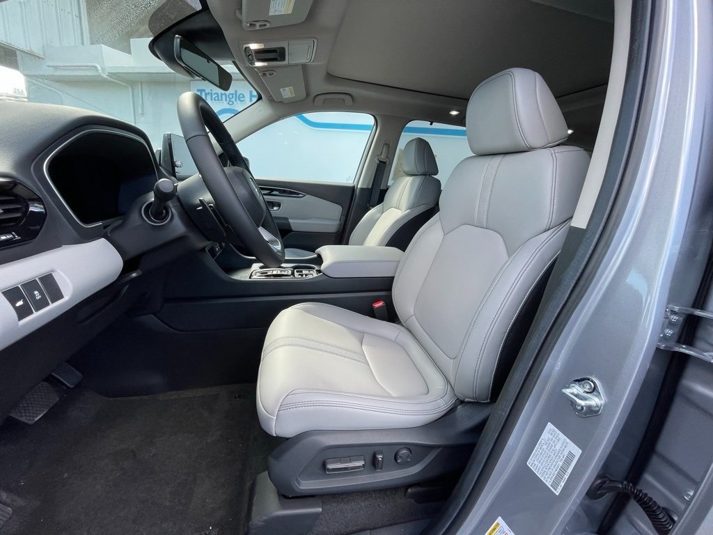 Thumbnail: 2025 Honda Pilot - 8