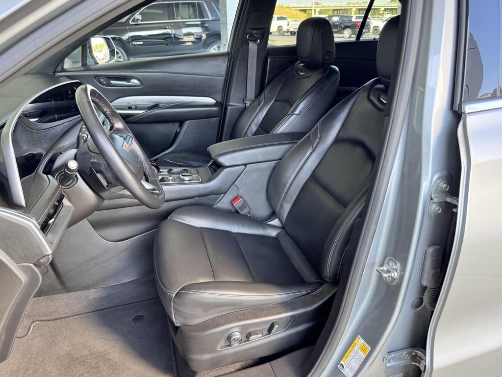2024 Cadillac XT4 Premium Luxury photo 16